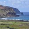 Os famosos Moais de tongariki, vistos de Rano Raraku, em Rapa Nui (ou Ilha de Páscoa), território chileno no meio do Oceano Pacífico